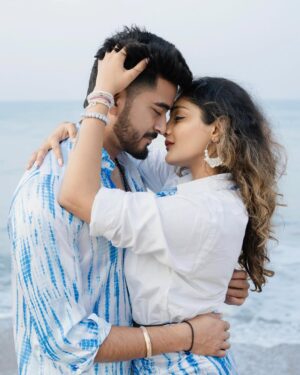 Sakshi Chhajed Instagram - Khuda Bhi Jab Tumhe
Mere Paas Dekhta Hoga
Itni Anmol Cheez
De Di Kaise Sochta Hoga💋🫂❤️

#viralcouple #viralpunecreator #punecoupleinfluencer #punecreatorinfluencer #punecouples #punecreators