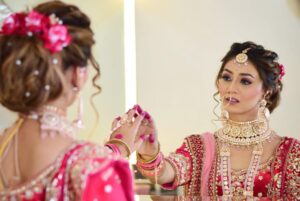 Sakshi Gupta Instagram - ā¤ļø
#sakshigupta #instagram #bridal #bridalmakeup #bridalwear
Makeover by : @thequeensmakeover_