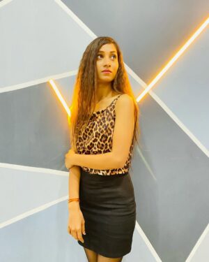 Sakshi Gupta Instagram - š¤
.
.
.
.
#instagood #indore #todaypic #cafƩ #outfits #outdoorphotography #followforfollowback #followme