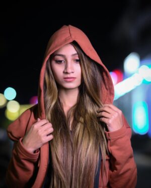 Sakshi Gupta Instagram - "Chasing dreams under the moonlight with a balloon in hand. šš #NightMagic #trendingreels #photooftheday