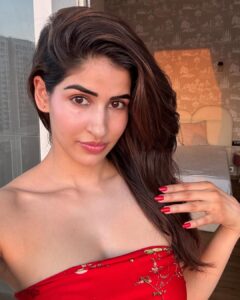 Actress Sakshi Malik HD Photos and Wallpapers September 2025
