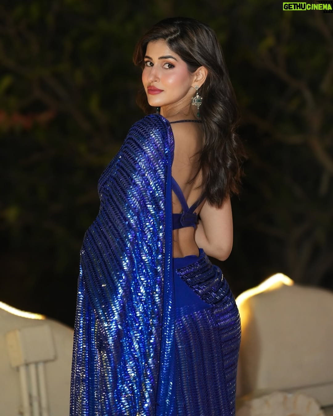 Sakshi Malik - 326.5K Likes - Last weekend for IWC @artofliving ❤️
Outfit by: @manishmalhotraworld 
Styled by: @stylebyami