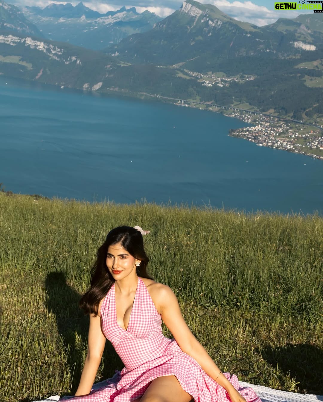 Sakshi Malik - 205.4K Likes - Checked in for the views, stayed for the stillness @villahonegg
