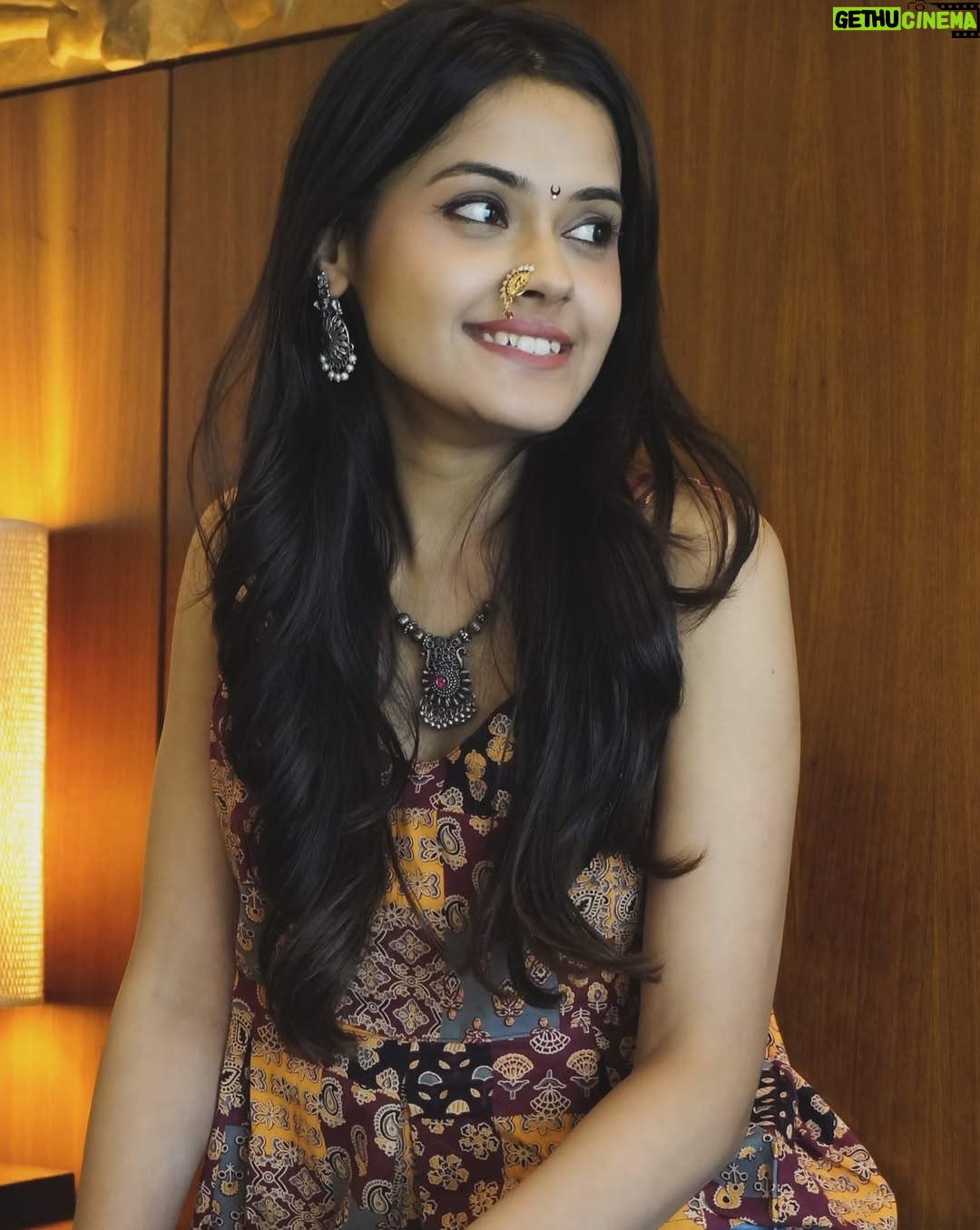 Sakshi Mihir - 6.8K Likes - ♥️