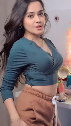 Sakshi Mihir Instagram - šš±