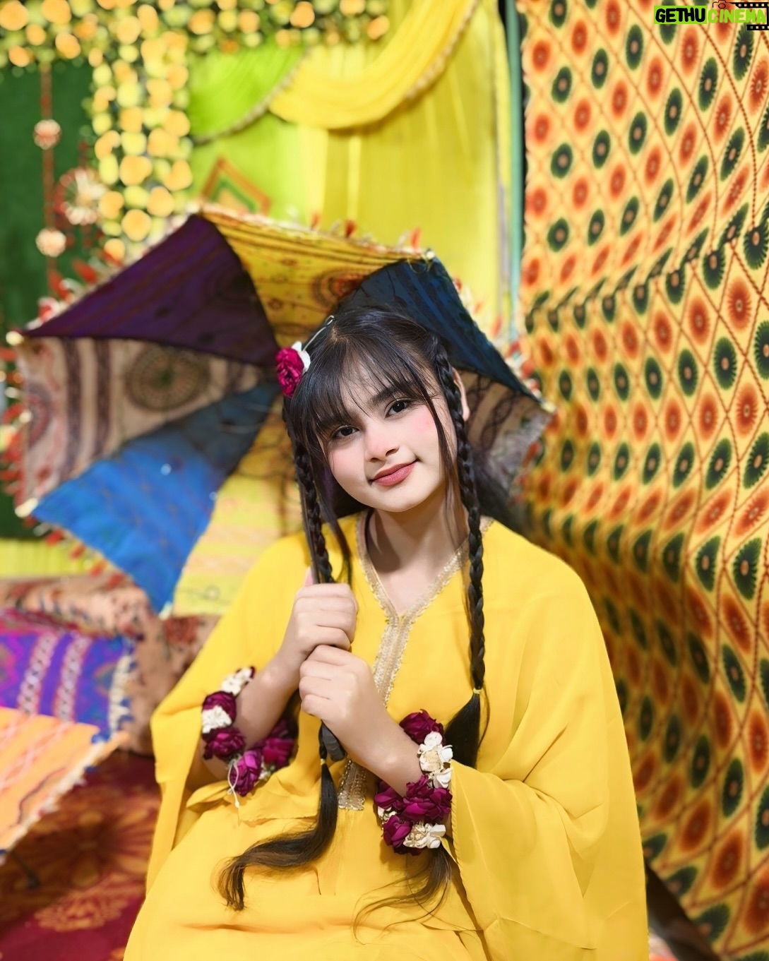 Saliha Ahmad - 16K Likes - HALDI ✨💛 

#salihaahmad #haldifunction #wedding
