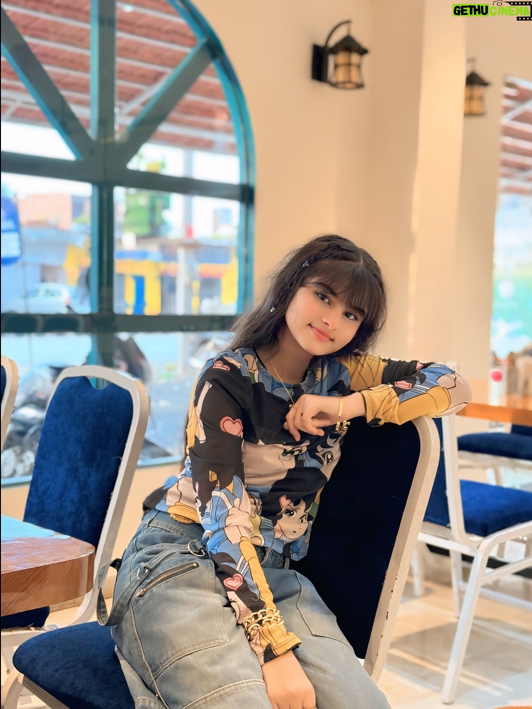 Saliha Ahmad - 29.9K Likes - “Keepin’ it real, keepin’ it cute.” 🥹🍬💙

#salihaahmad #cute #instagram #instagrampost #morningpost