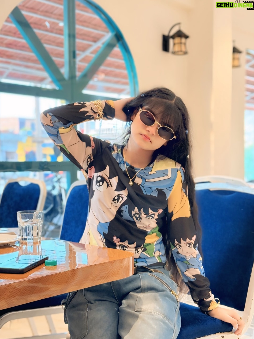 Saliha Ahmad - 29.9K Likes - “Keepin’ it real, keepin’ it cute.” 🥹🍬💙

#salihaahmad #cute #instagram #instagrampost #morningpost