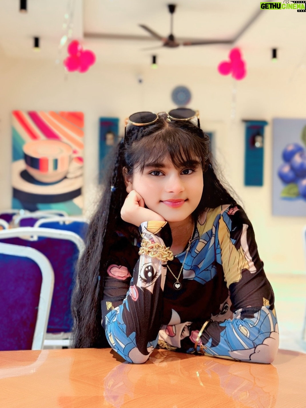 Saliha Ahmad - 29.9K Likes - “Keepin’ it real, keepin’ it cute.” 🥹🍬💙

#salihaahmad #cute #instagram #instagrampost #morningpost