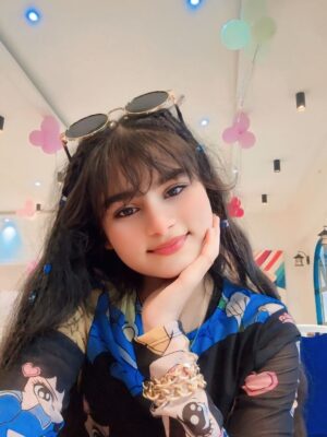 Saliha Ahmad Instagram - “Keepin’ it real, keepin’ it cute.” 🥹🍬💙
#salihaahmad #cute #instagram #instagrampost #morningpost