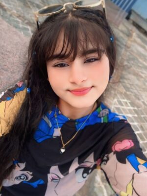 Saliha Ahmad Instagram - “Keepin’ it real, keepin’ it cute.” 🥹🍬💙
#salihaahmad #cute #instagram #instagrampost #morningpost