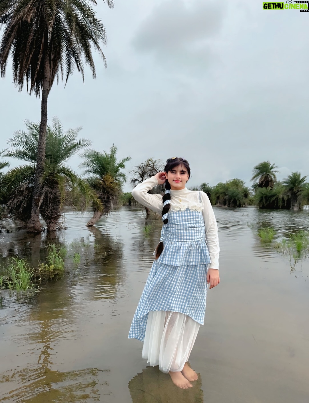 Saliha Ahmad - 17K Likes - SAHIBA CORE < 🫠🕊️🩵

#salihaahmad #insagram #cute #photoshoot