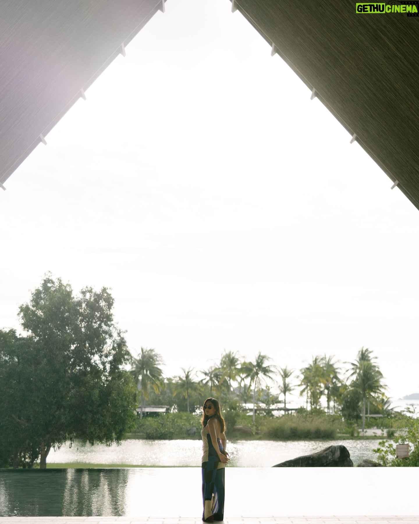 Salshabilla Adriani - 3 Likes - live more, worry less.