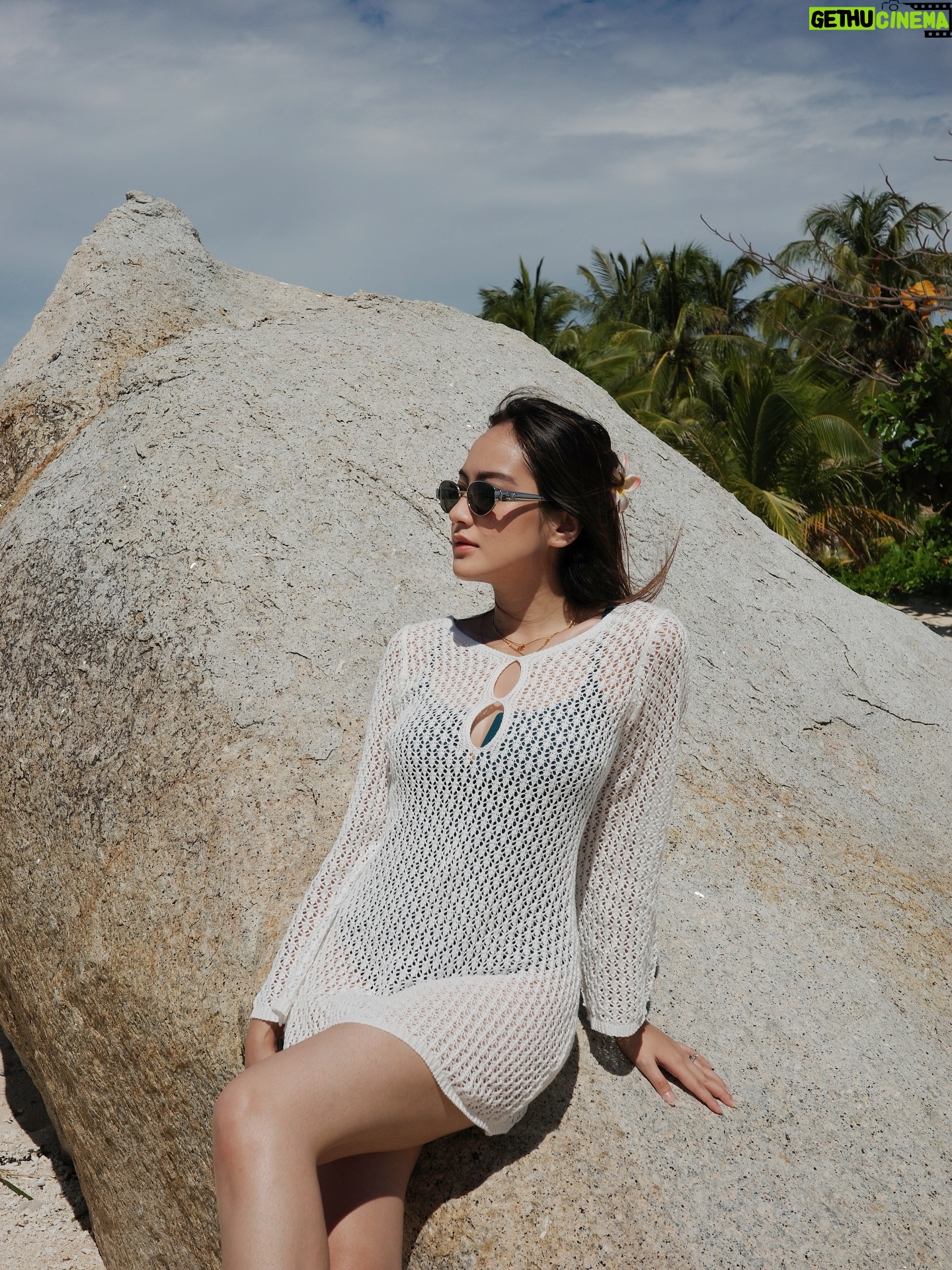 Salshabilla Adriani - 3 Likes - 🌅🌴☀️🪵
