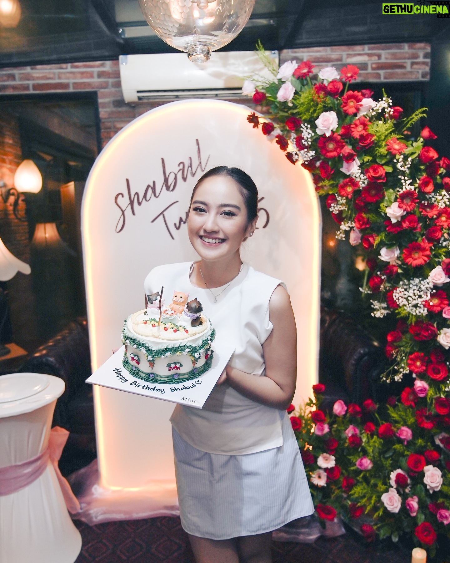 Salshabilla Adriani - 3 Likes - little moments and special feelings
