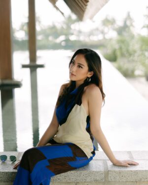 Salshabilla Adriani Instagram - live more, worry less.