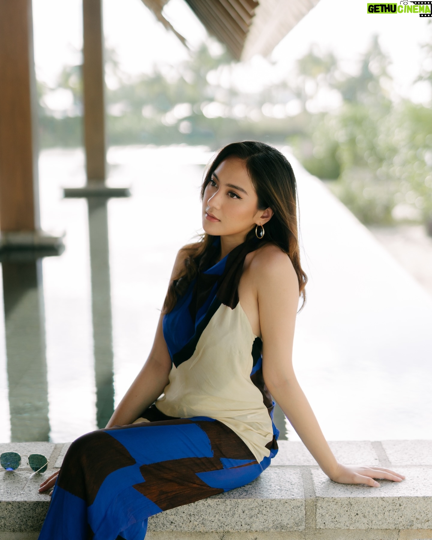 Salshabilla Adriani - 3 Likes - live more, worry less.