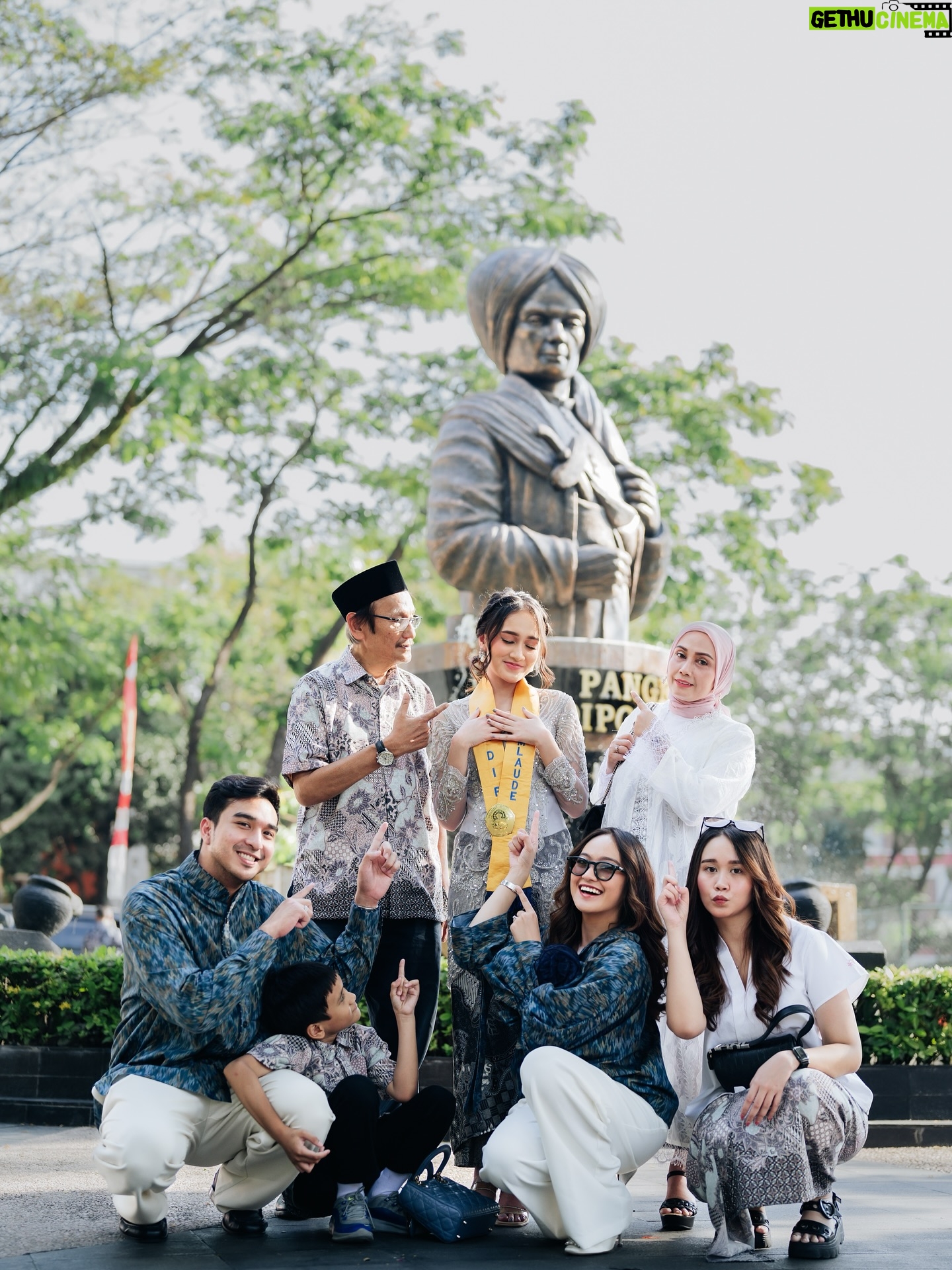 Salshabilla Adriani - 3 Likes - Fam-ily🌸