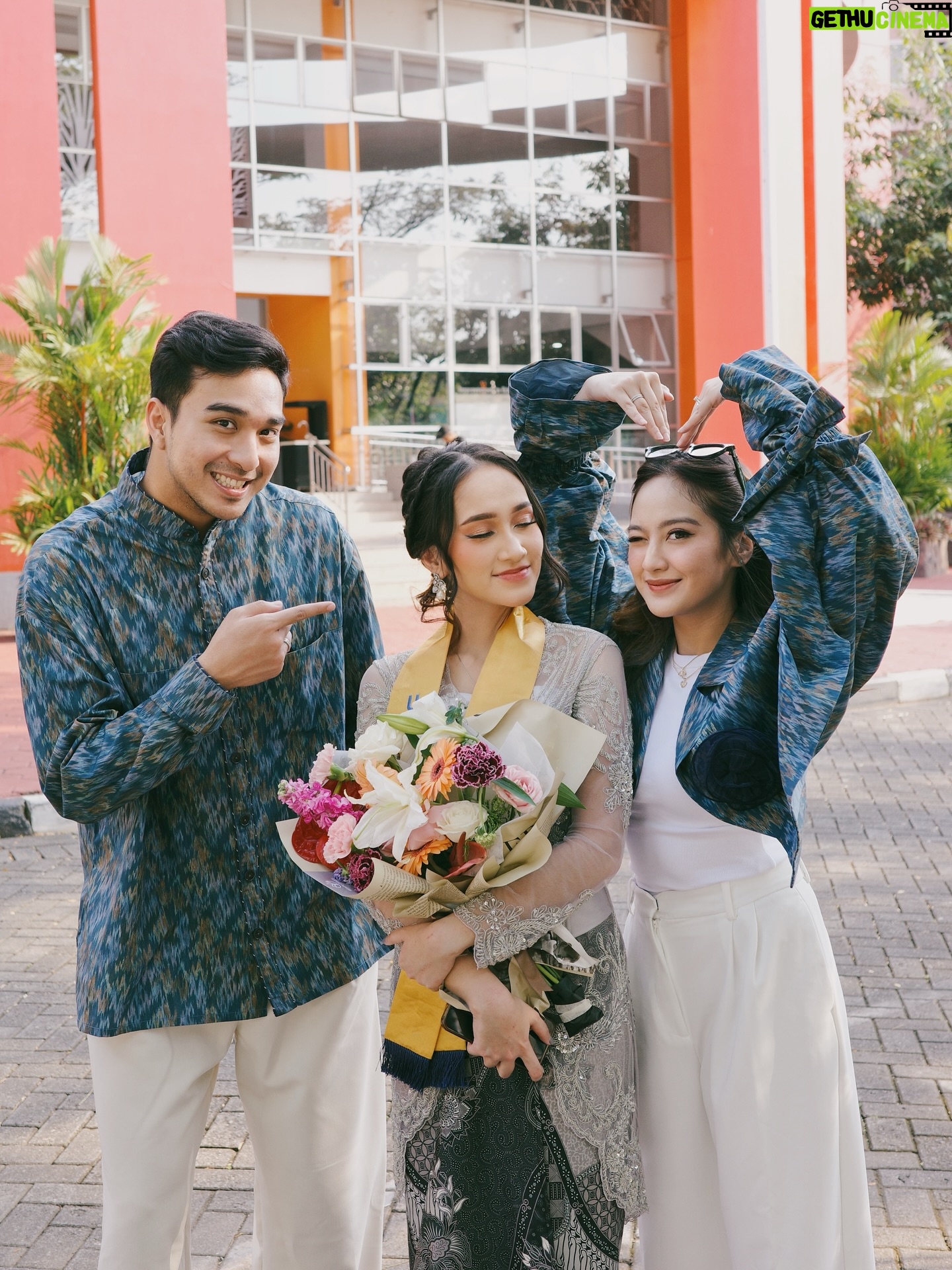 Salshabilla Adriani - 3 Likes - Fam-ily🌸