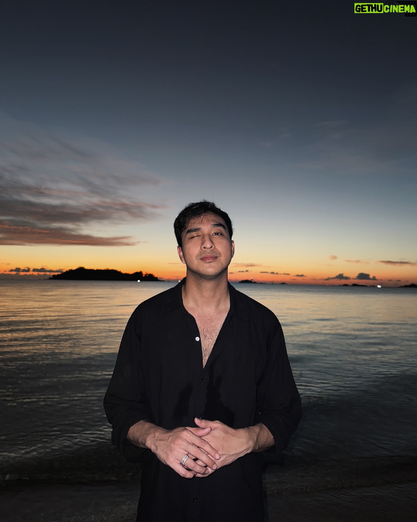 Salshabilla Adriani - 3 Likes - 🌊🌊
