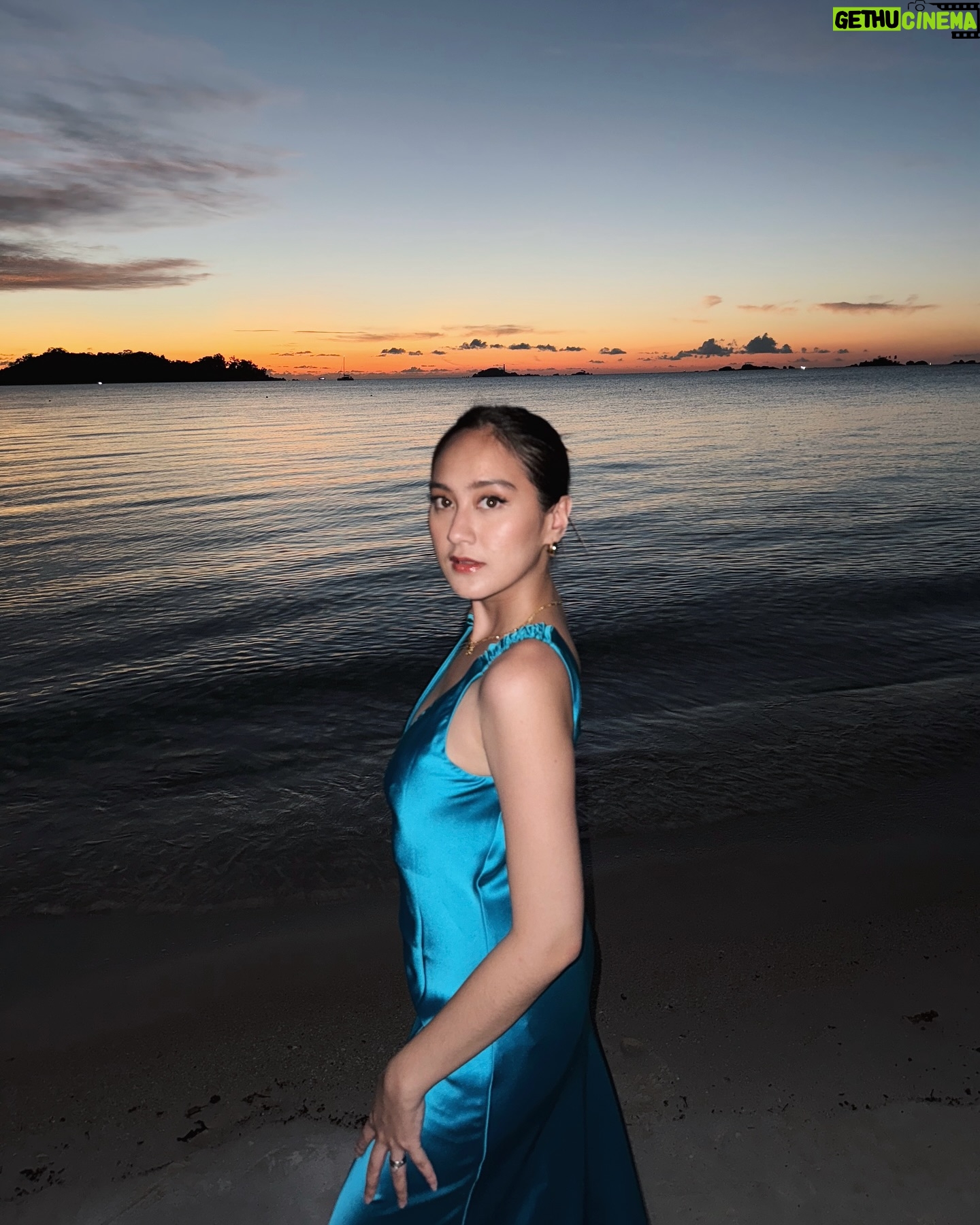 Salshabilla Adriani - 3 Likes - 🌊🌊
