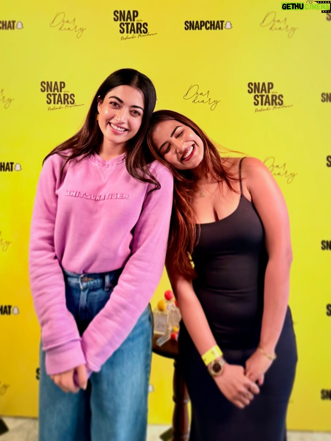 Sameeksha Takke - 91K Likes - Met this cuttu today… and my brain’s just humming Inkem Inkem nonstop 💫💗 @rashmika_mandanna ✨
Congratulations on @deardiarybyrm 
.
.
.
.
.
.
#deardairybyrm #rashmikamandanna❤ #nationalcrush #snapwithstars #DearDiarySnapStarSquad #SayItWithASnap