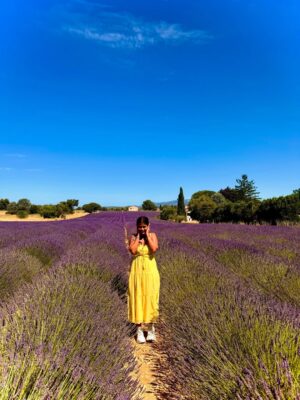 Sameeksha Takke Instagram - Like a sunflower lost in lavender fields who is scared of Bees š»
.
.
Provence Vlog ka revision karlo Youtube pe ⨠New video coming today ā¤ļø
.
.
.
Love you photographer @roopvermaa
.
#aixenprovence #StInEurope #france #sameekshatakke #travel #potraits #provence #lavender #lavenderfields #travelgram #atrangiwomaniya
