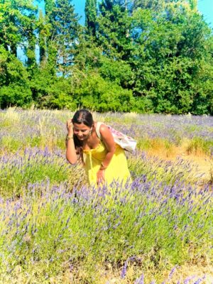 Sameeksha Takke Instagram - Like a sunflower lost in lavender fields who is scared of Bees š»
.
.
Provence Vlog ka revision karlo Youtube pe ⨠New video coming today ā¤ļø
.
.
.
Love you photographer @roopvermaa
.
#aixenprovence #StInEurope #france #sameekshatakke #travel #potraits #provence #lavender #lavenderfields #travelgram #atrangiwomaniya