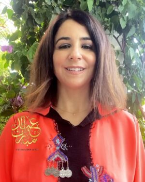Samia Akariou Instagram - شكرا لحبكم، وفائكم،  لتشجيعكم ولمتابعتكم 🙏🙏 اتمنى لكم عيد فطر سعيد بالصحة والهنا والعافية ❤️ احبكم🥰 #lessourdoues #yakout_w_anbar
@smdesign10_officiel