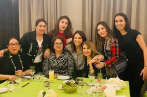 Samia Akariou Instagram - شكرا عزيزاتي الرائعات على هذه اللحظات الجميلة التي امضيتها برفقتكن كنتن رائعات محبات جميلات وجد ممتعات 🥰🥰 شكرا لالا حياة لفكرتك الفريدة في ان تجمع شملنا وان تحيي فينا الروح الحلوة والبسمة التي طالما غابت عنا في هذه الايام العصيبة. بنون النسوة اقول لكن سيداتي صديقاتي اخواتي وكل نساء العالم دمتن رائعات مناضلات مبدعات من أجل حياة افضل وعالم تسود فيه المساواة 🧡🧡🧡🌹🌹🌹🌹🌹
@hikmateofficial @khadijaassadofficiel @fatimakhairoff @fatimazahralaaroussi @safaahanaa @hamaka_officiel @mariahnadim
@hayatjabrane 
@najatrajouiofficial 
@leilaboulkaddat 
Merciii @sofitelmarrakech @goal_events