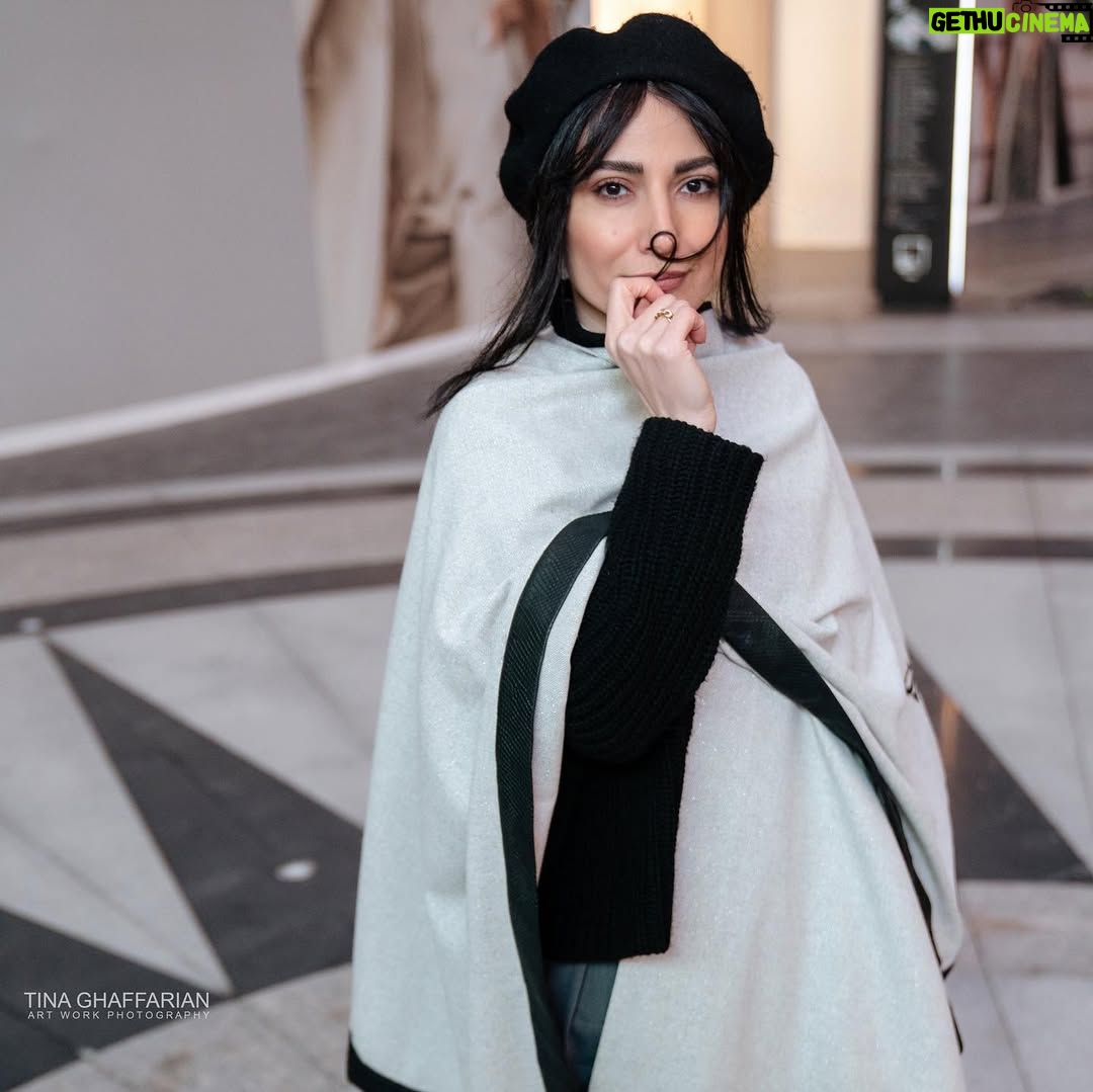 Samira Hassanpour - 32.5K Likes - به آدمها به خاطر سهمشان از شادي حسادت نكنيد
چرا كه سهم غم آنها ديده نمي شود.......

@nillano_maison 
@tinaghaffarianphotography