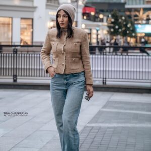 Samira Hassanpour Instagram - #samirahasanpour #photography #streetstyle
@tinaghaffarianphotography
@nillano_maison