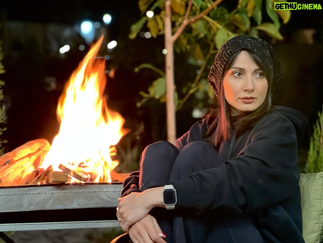 Samira Hassanpour - 41.7K Likes - گفت آتش بي سبب نفروختم.....
دعوي بي معني ات را سوختم.......
درد بي دردي علاجش آتش است......
#پاییز🍁 
@saman_salour 📷