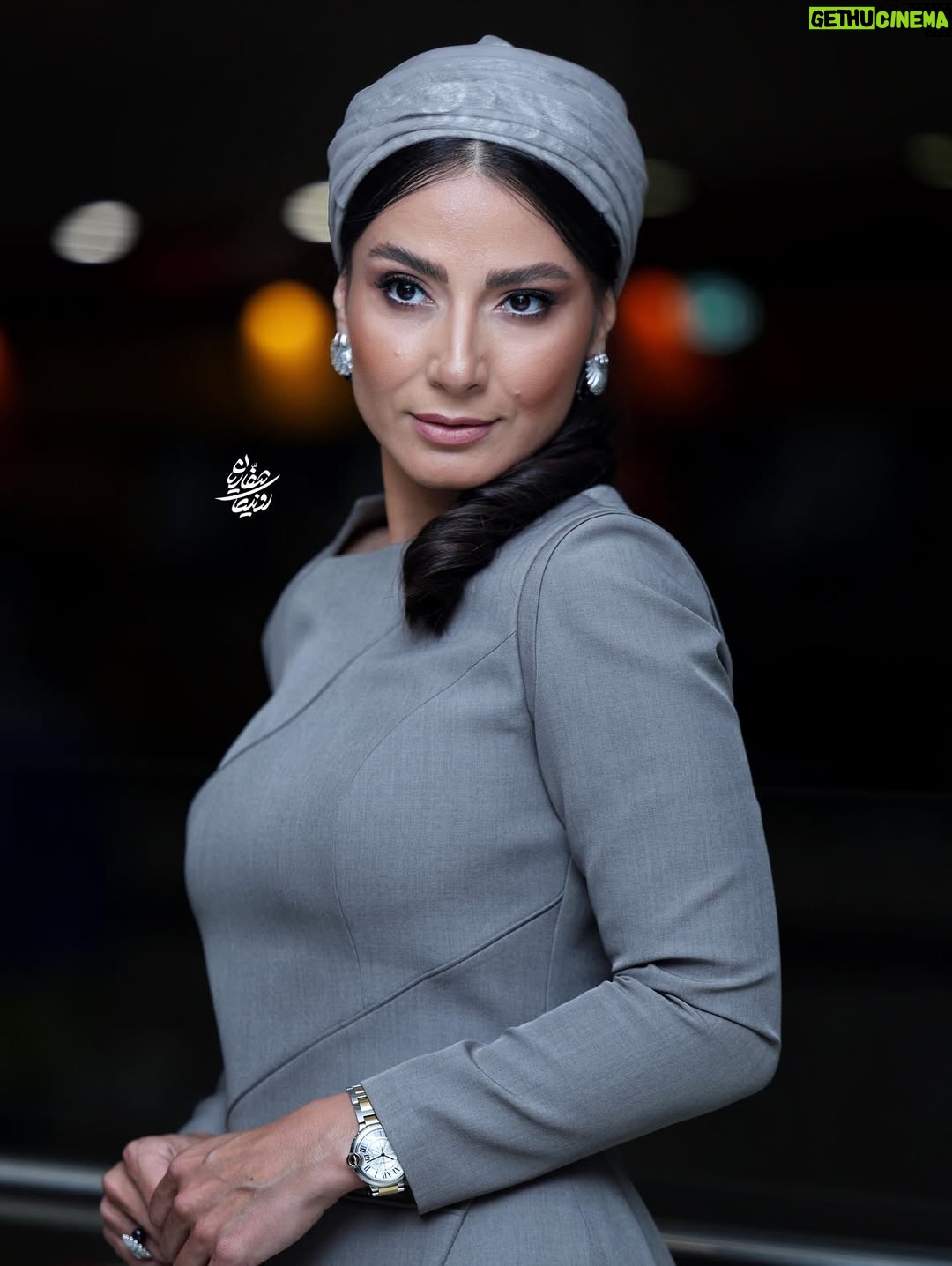Samira Hassanpour - 25.1K Likes - اكران خصوصي فيلم دوست داشتني آدم فروش،به كارگرداني محمود كلاري و تهيه كنندگي علي اوجي ❤️✨
@adamforoosh.movie 
@negah_fashion_studio ✨
@ghazalkamaliart ✨
@mashadleatherco✨ 
@dezprestige ✨
@shadisart ✨