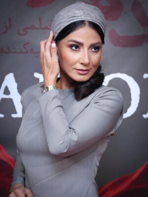 Samira Hassanpour Instagram - اكران خصوصي فيلم دوست داشتني آدم فروش،به كارگرداني محمود كلاري و تهيه كنندگي علي اوجي ❤️✨
@adamforoosh.movie
@negah_fashion_studio ✨
@ghazalkamaliart ✨
@mashadleatherco✨
@dezprestige ✨
@shadisart ✨