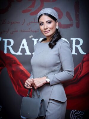 Samira Hassanpour Instagram - اكران خصوصي فيلم دوست داشتني آدم فروش،به كارگرداني محمود كلاري و تهيه كنندگي علي اوجي ❤️✨
@adamforoosh.movie
@negah_fashion_studio ✨
@ghazalkamaliart ✨
@mashadleatherco✨
@dezprestige ✨
@shadisart ✨