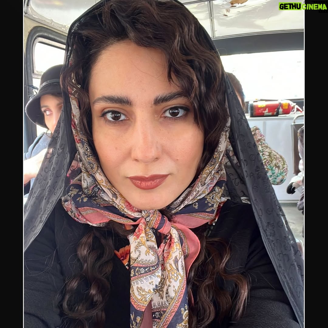 Samira Hassanpour - 16.7K Likes - آتي،(آتيه)،زن قصه فيلم آدم فروش.....عکسهایی که پشت صحنه تو روند کار از خودم میگیرم که ببینم نقش چقدر رو صورتم نشسته.....من برای این نقش به خواسته کارگردان سیزده کیلو کم کردم🥰گريمر محترم كار مهرداد ميركياني عزيزو اجرا راحله نعمت زاده عزيزم🙏🏻
@adamforoosh.movie 
#محمود_کلاری
@alioji 
@rahelehnematzadeh 
@mehrdadmirkiani