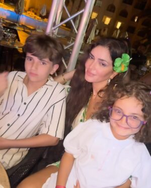 Samira Magroun Instagram - Alhamdoullah 🤍 Happy Healthy Amazing kids , loved everywhere i go , appreciated at work , i need nothing 🤍