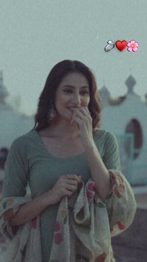 Samridhi Puri Instagram - Ve jatta tere nal kroni Mangni ♥️💍
Kon kon rakhda somwar de vart?? 🤭
📸 @chobbar_edits28
