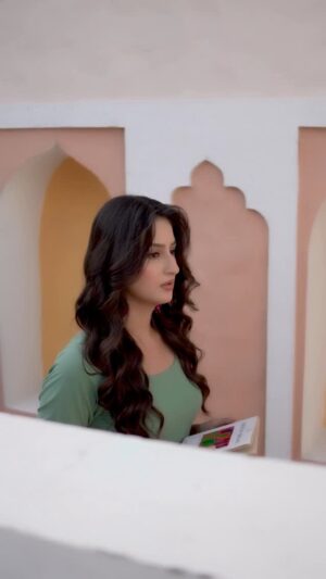 Samridhi Puri Instagram - के हो ना जाए प्यार तुमसे मुझे 🥺♥️
.
.
@rohit_makeover786 @rai_hairstylist
@chobbar_edits28