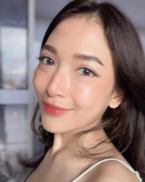 San Yati Moe Myint Instagram - ✨🪽