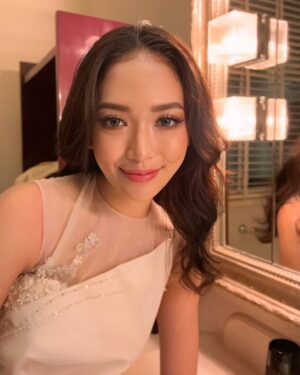 San Yati Moe Myint Instagram - 🤍✨💛