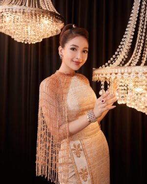San Yati Moe Myint Instagram - ✨🤎