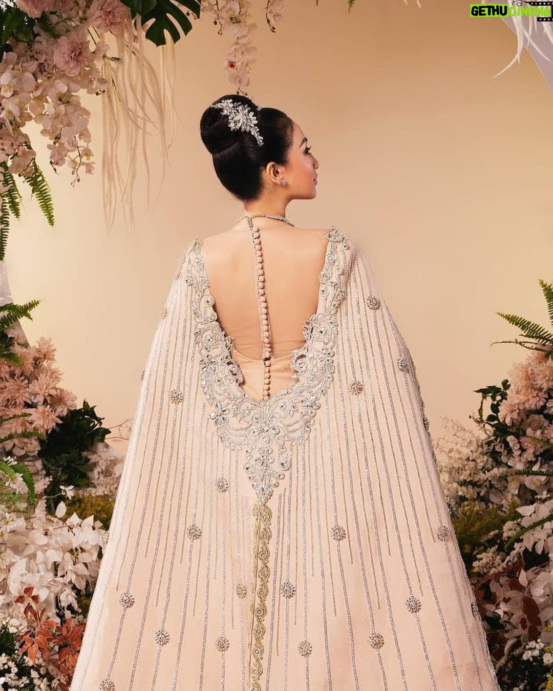 San Yati Moe Myint - 3 Likes - ✨🤎 💄  Khin San Win 👗 Pyae Soe Aung ✨