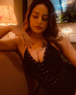 Sanah Shaikh Instagram - Be naughty 😏