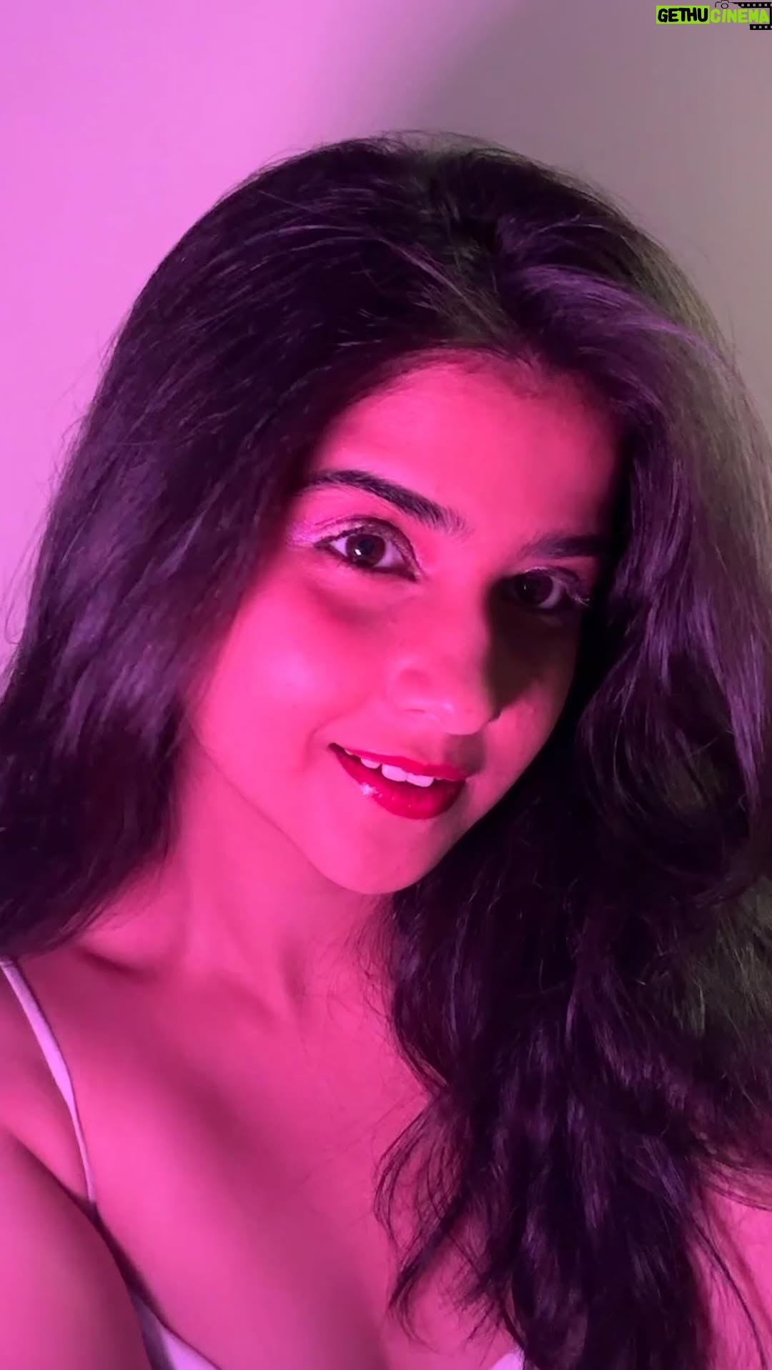 Sanchi Jain - 73.4K Likes - Ghar ke bijli ka bill📈

(Makeup , transition)
