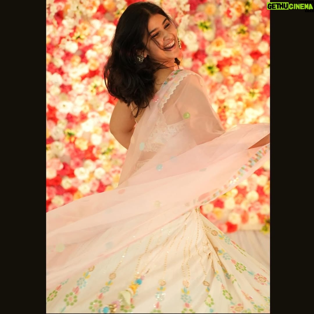 Sanchi Jain - 15.5K Likes - 🌸🌷✨