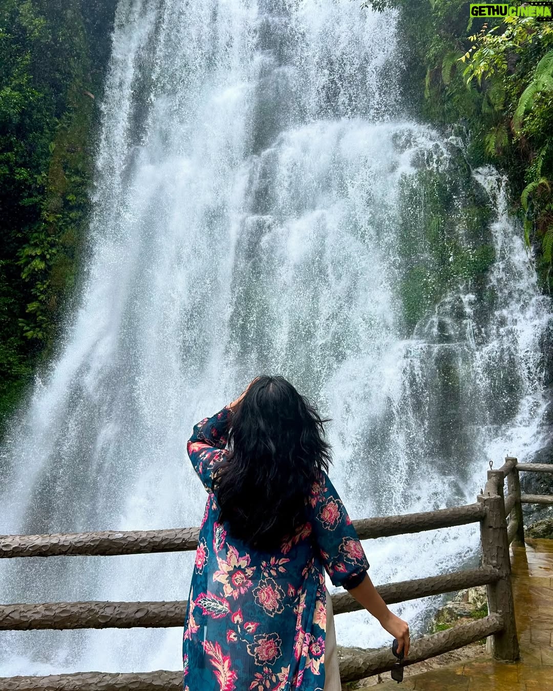 Sanchi Jain - 8.7K Likes - Offline. Living. Loving. Romanticizing everything.🎀

#meghalaya #sevensisters #northeasttravel #travelling #travel #aesthetic #corousel