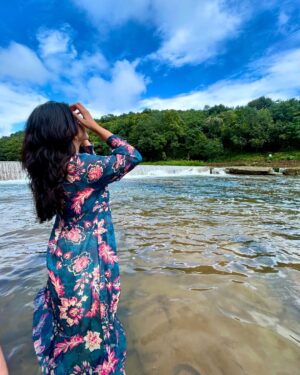 Sanchi Jain Instagram - Offline. Living. Loving. Romanticizing everything.🎀
#meghalaya #sevensisters #northeasttravel #travelling #travel #aesthetic #corousel