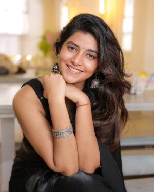 Sanchita Bashu Instagram - 🖤#instagram #instapic #picoftheday #pictures #instaphoto #insta